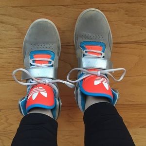 ADIDAS Roundhouse Shoes | Silver, Orange, Blue